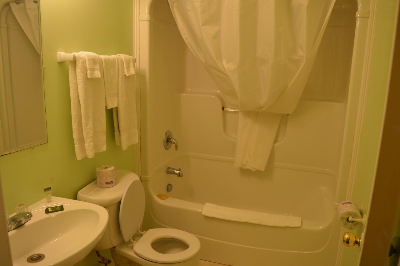 Parkview Motel Гуэлф Экстерьер фото